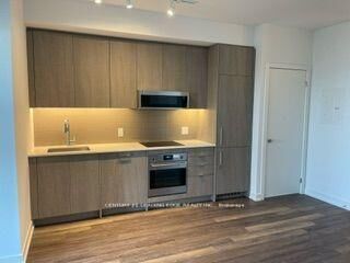 Property Photo:  250 Lawrence Avenue W 705  ON M5M 1B1 