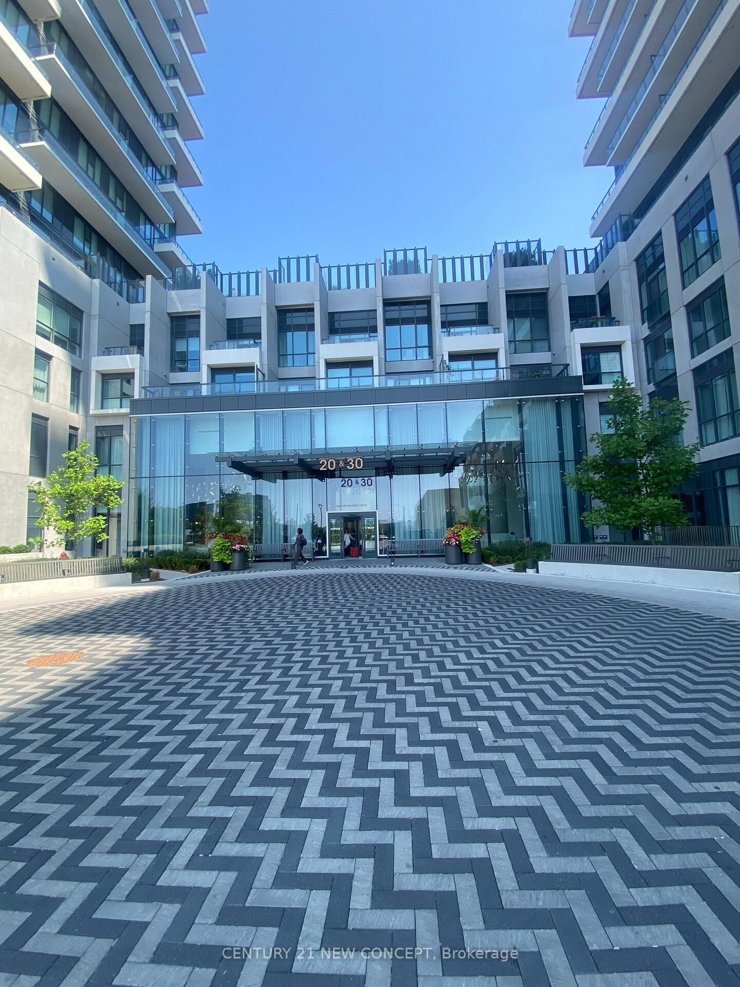 Property Photo:  20 Inn On The Park Drive 244  ON M3C 0P8 