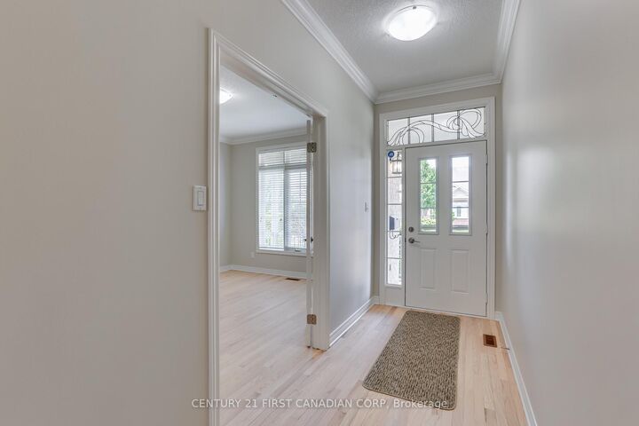 Photo de la propriété:  507 Blue Jay Drive  ON N5X 4K7 