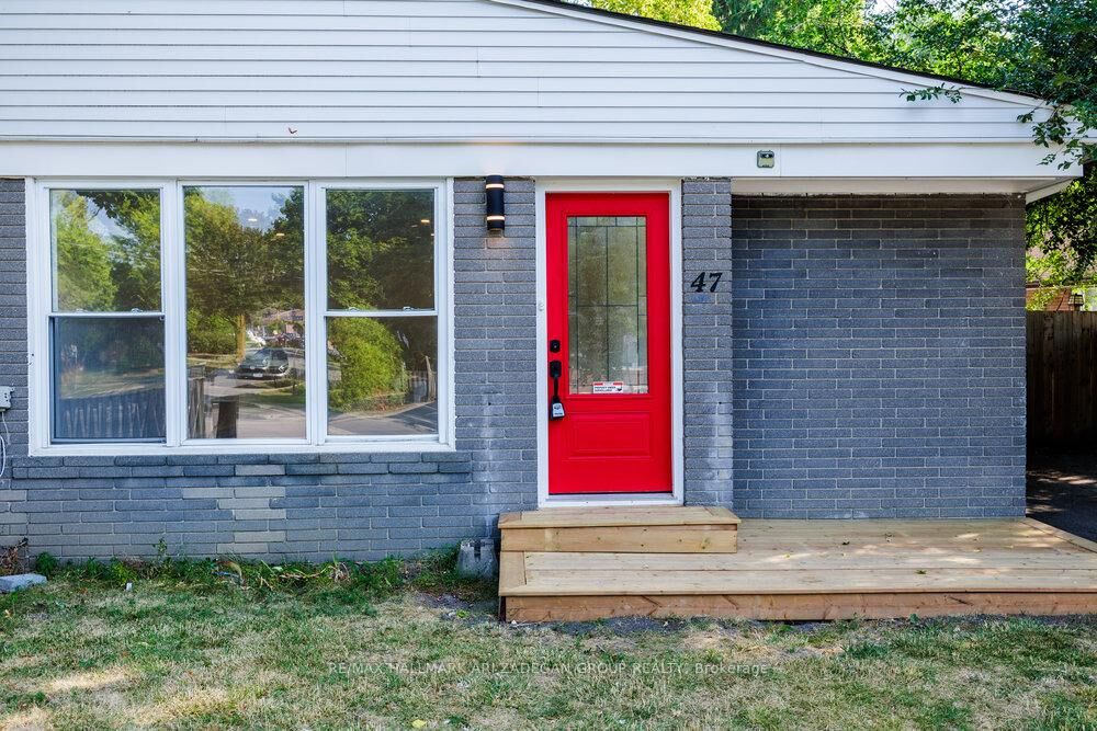 Property Photo:  47 Newbury Drive  ON L3Y 4P9 