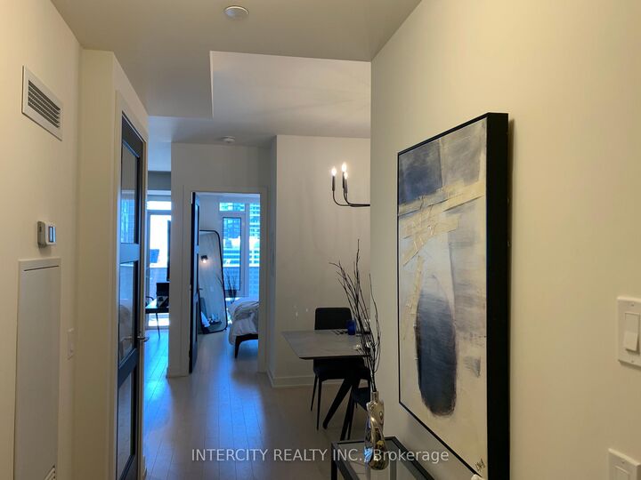 Photo de la propriété: 330 Richmond Street W 2516 ON M5V 1X2