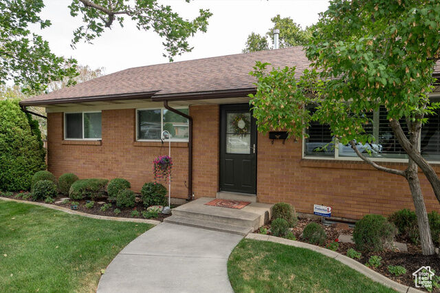 Property Photo: 2995 E 7110 S UT 84121