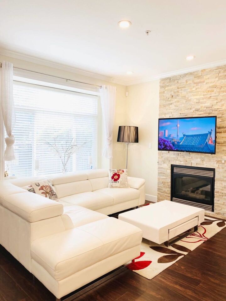 Property Photo: 6451 Beatrice Street BC V5P 3R5