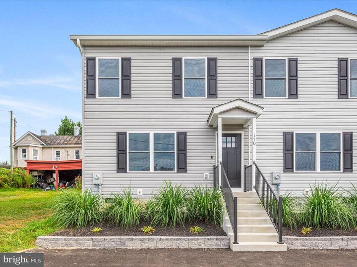 Property Photo:  178 Bank Street  VA 22842 