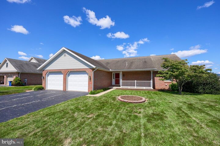 Property Photo:  2330 Mountain View Drive  PA 17315 
