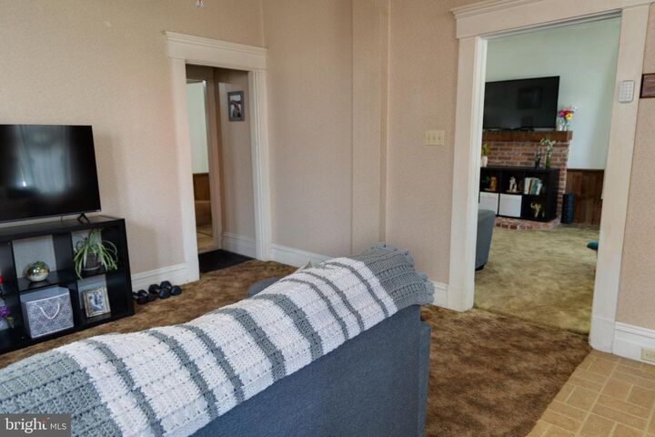 Property Photo:  6 E Main Street  PA 17554 