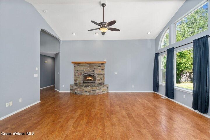 Property Photo:  31538 N Barbara Ave  ID 83869 