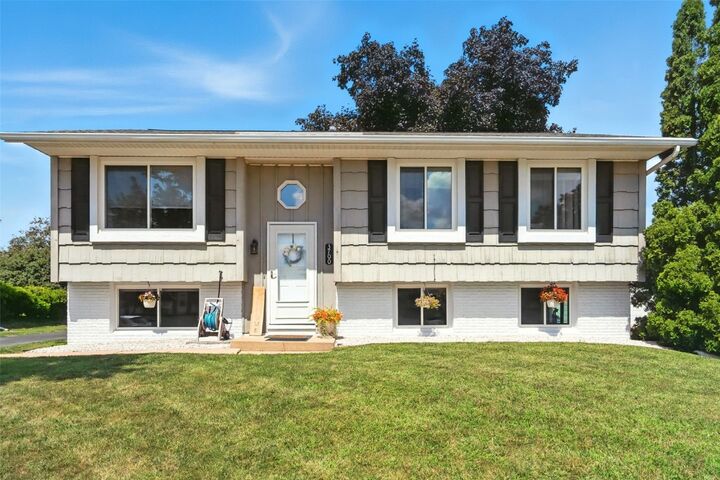 3700 Fir Tree Drive NE  Cedar Rapids IA 52402 photo