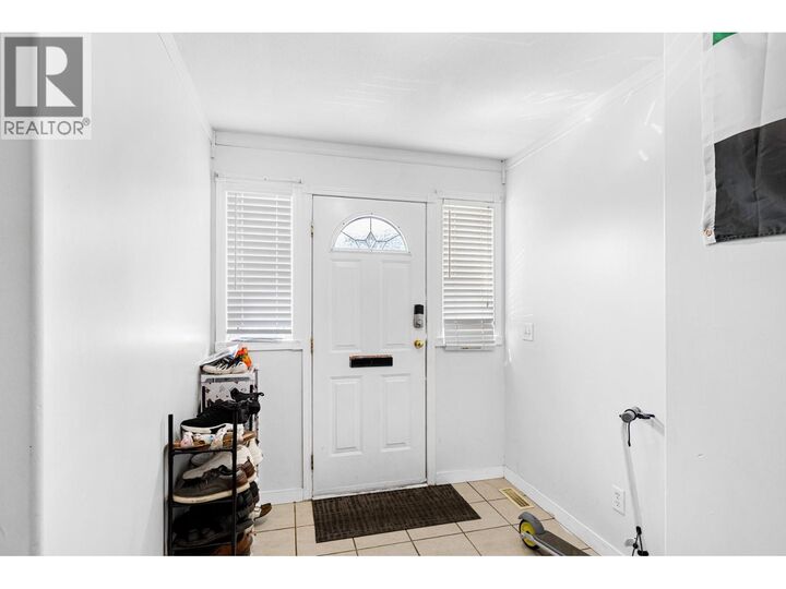 315 Gerstmar Road  Kelowna BC V1X 4A6 photo