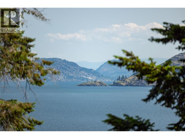 Photo de la propriété:  7260 Highway 97 Highway South  BC V0H 1X9 