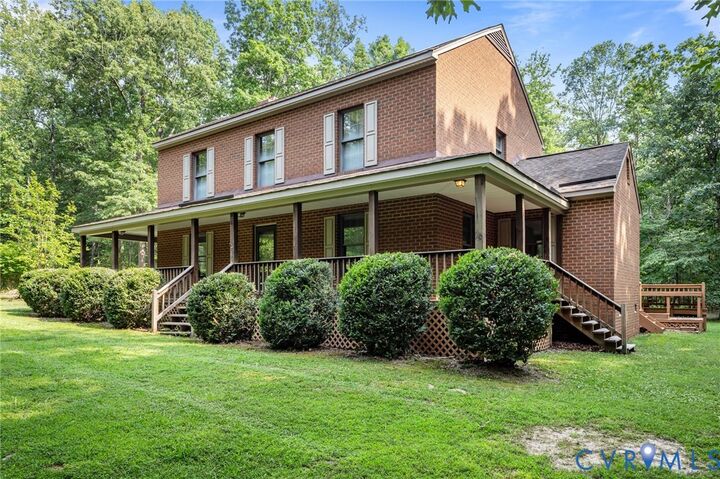 Property Photo: 325 Hamlet Road VA 23103
