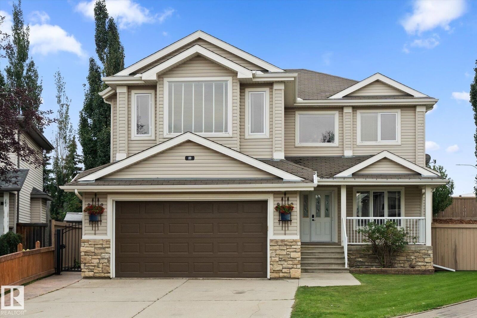 Property Photo:  23 Lamplight Cove  AB T7X 4R2 