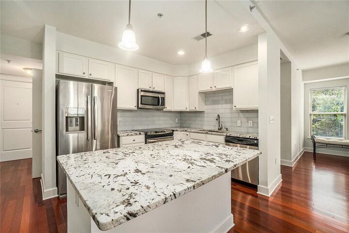 Property Photo:  200 River Vista Drive 307  GA 30339 
