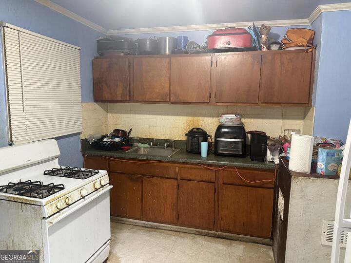 Property Photo:  600 S Harlem Circle  GA 30241 