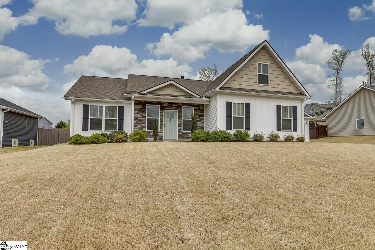 Property Photo:  9 Judge Looper Court  SC 29690 