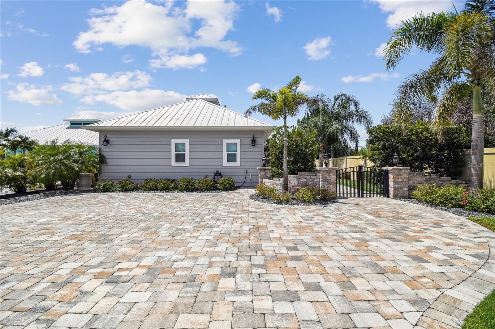 Property Photo: 8574 SW Sand Crane Circle FL 34269