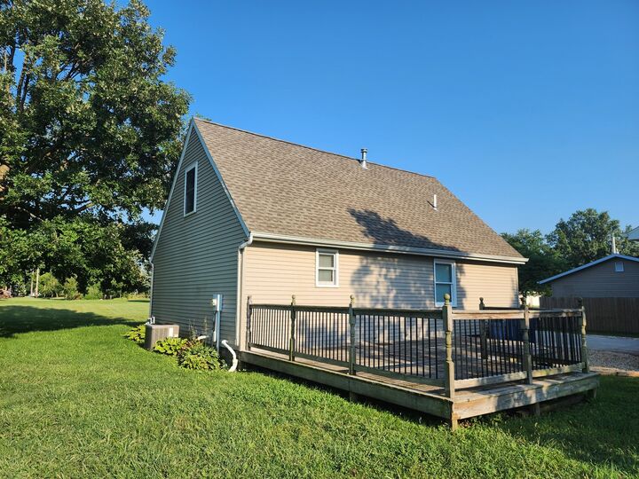 Property Photo:  600 S Pearl Street  IL 61723 