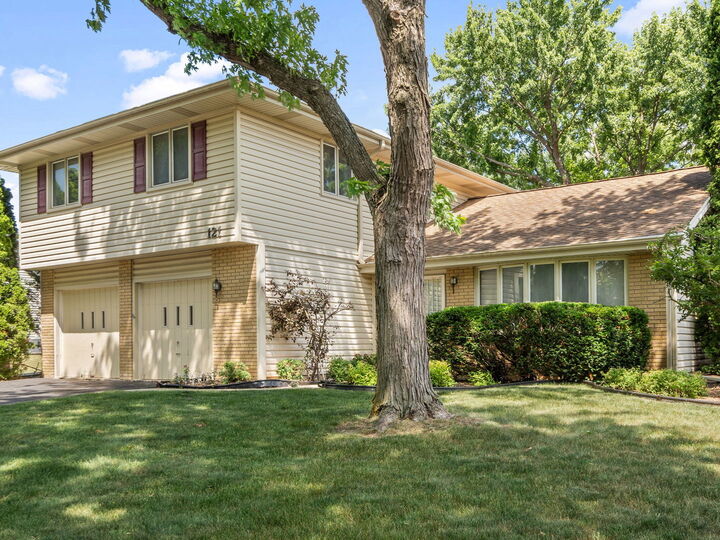 121 S Staffire Drive  Schaumburg IL 60193 photo