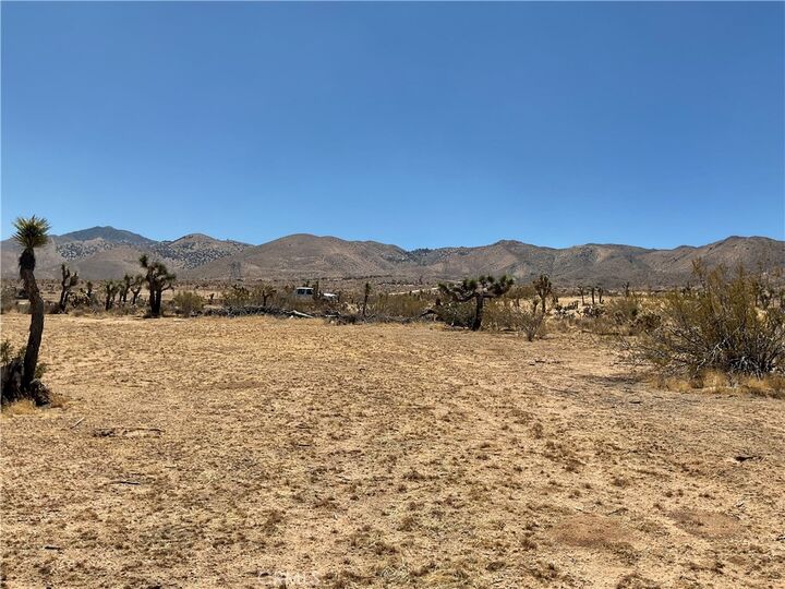 Property Photo:  1 Luna Mountain Road  CA 92308 