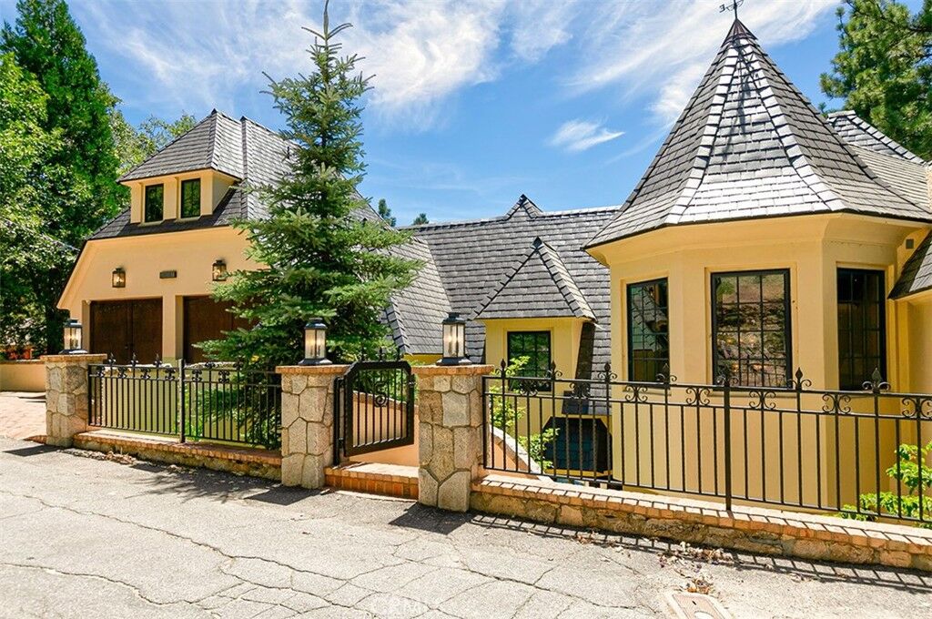 Property Photo: 28087 North Shore Road CA 92352