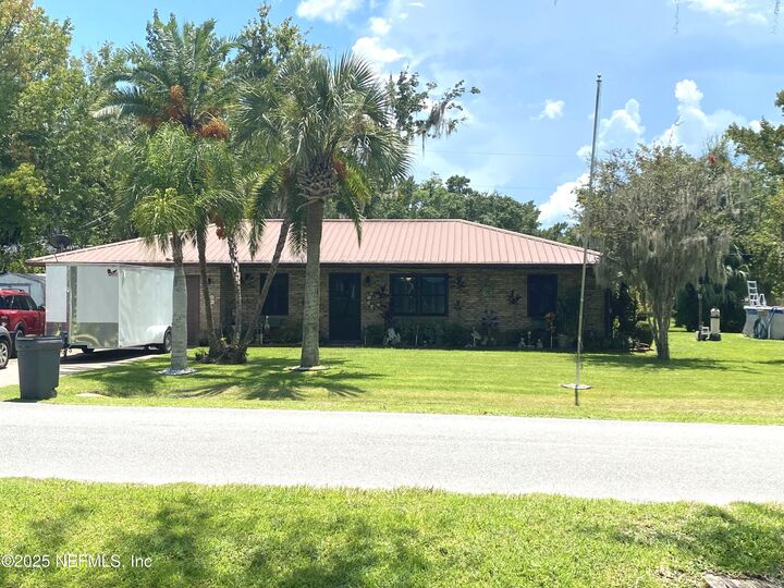 Property Photo:  205 Park Avenue  FL 32112 