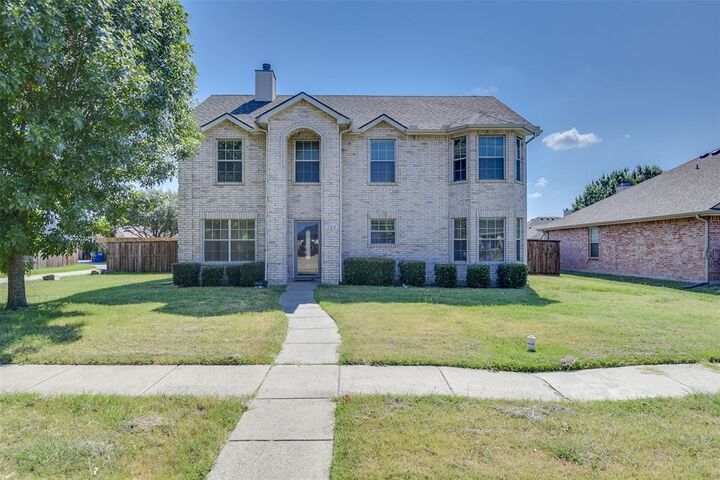 Property Photo:  120 Autumn Trail  TX 75154 
