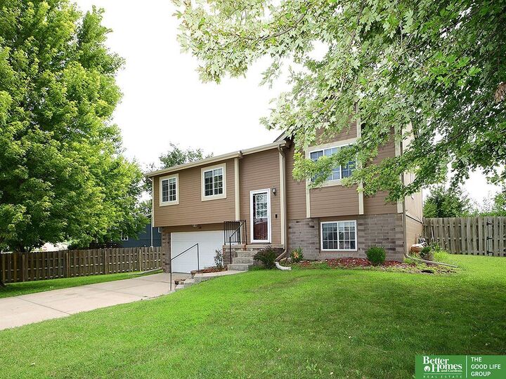 Property Photo:  1210 Devon Drive  NE 68046 