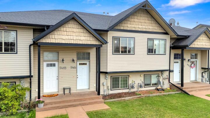 Property Photo: 5461 Prairie Ridge Avenue AB T4M 0C4