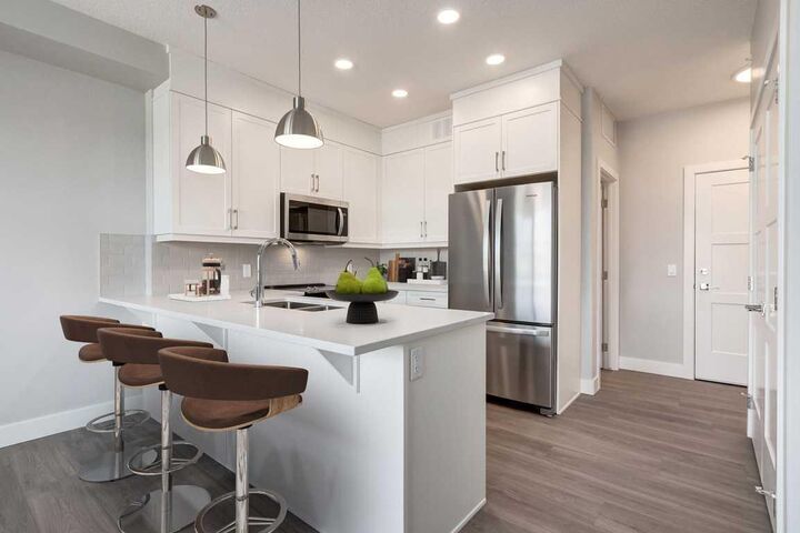 Photo de la propriété:  2117 81 Street SW 2403  AB T3H 6H5 
