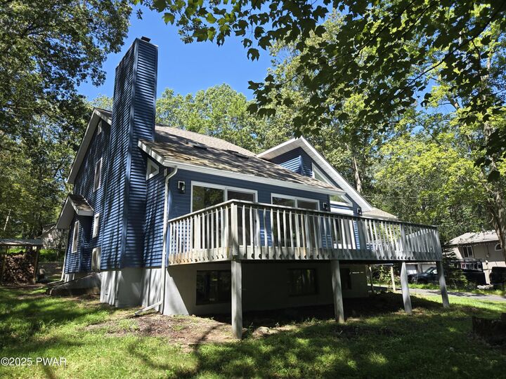 Property Photo: 120 Rodeo Lane PA 18428