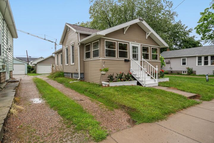 Property Photo: 649 Mt Vernon Street WI 54901