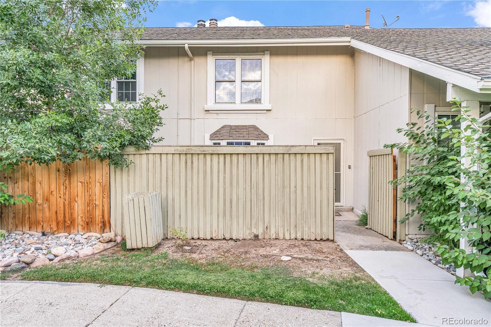 Property Photo:  2676 E Easter Avenue  CO 80122 