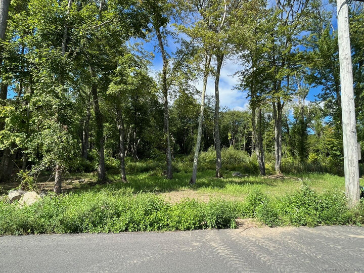 Property Photo:  26 100 Acres Road  CT 06470 