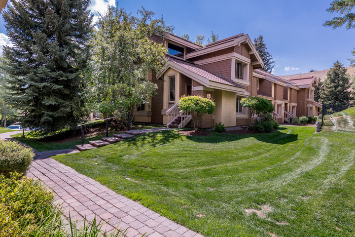 2724 Sunburst Condo Dr  Sun Valley ID 83353 photo
