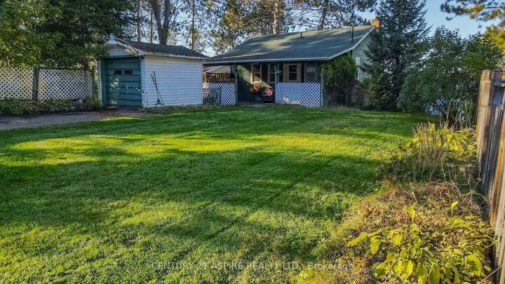 Property Photo: 751 Rock Point Lane ON K0J 2J0