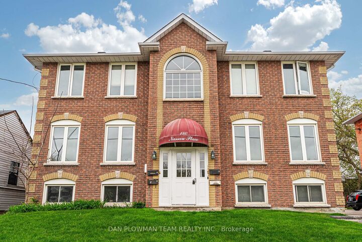 180 Nassau Street  Oshawa ON L1J 4A5 photo