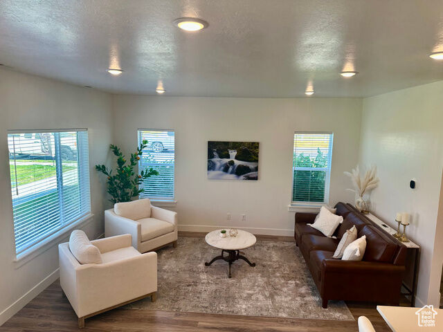 Property Photo: 509 W 400 S UT 84332