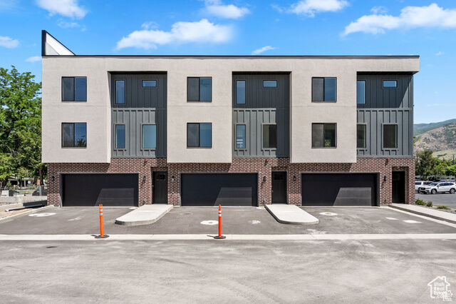 Property Photo: 256 N Main St UT 84010