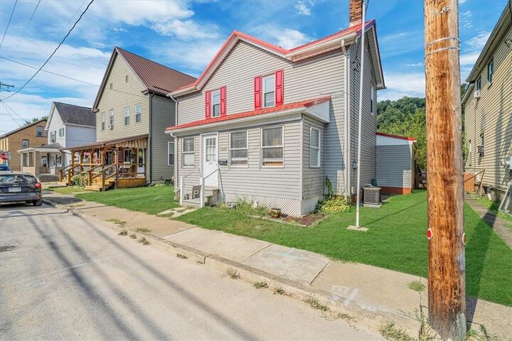 Property Photo:  1409 Orr Ave  PA 16201 