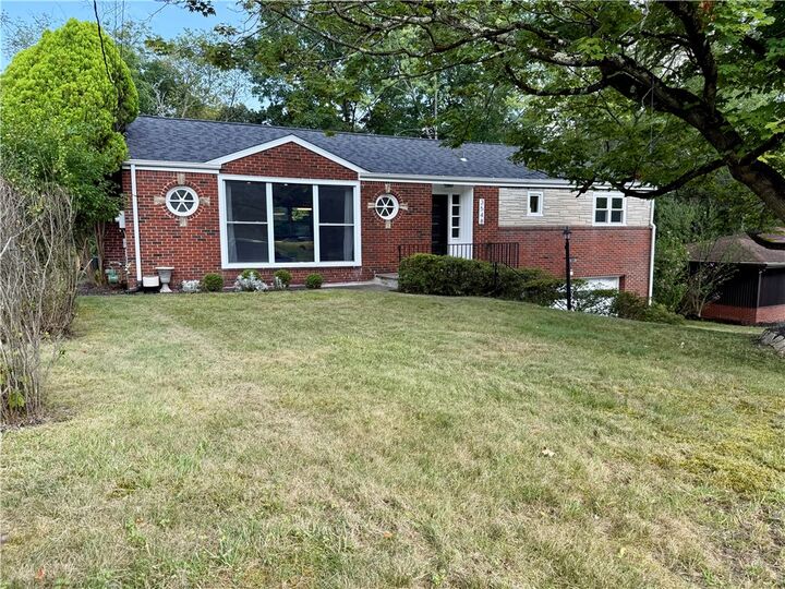 Property Photo:  3548 Ridgewood Dr  PA 15235 