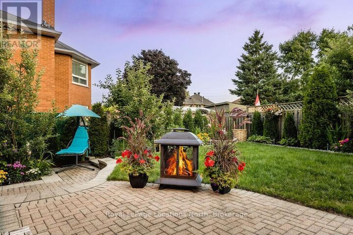 Property Photo:  10 Barwick Drive  ON L4N 6Z7 