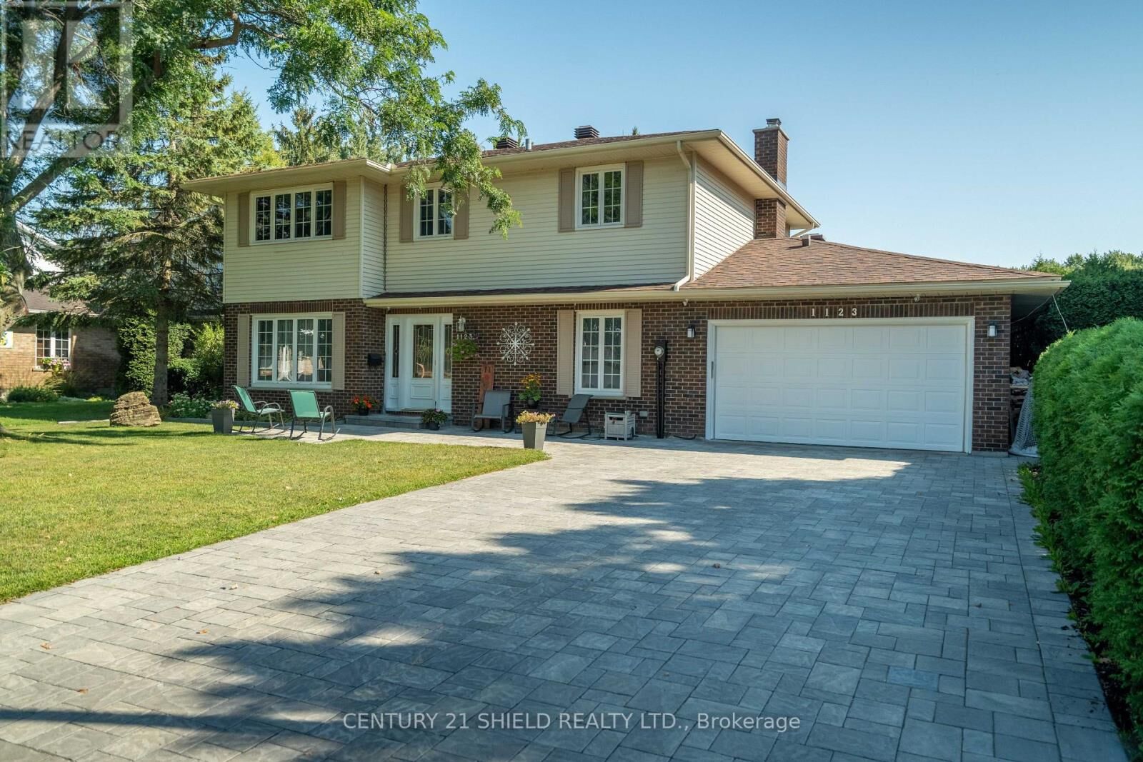Property Photo:  1123 Stokes Drive  ON K6J 5J6 