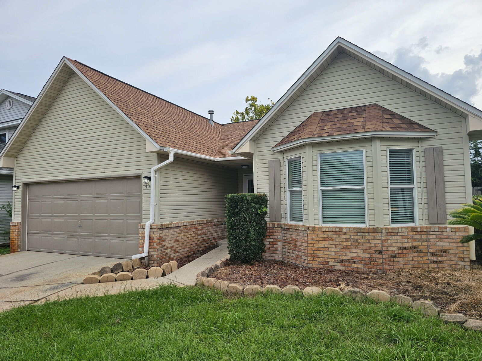 Property Photo:  406 Springate Court  FL 32569 