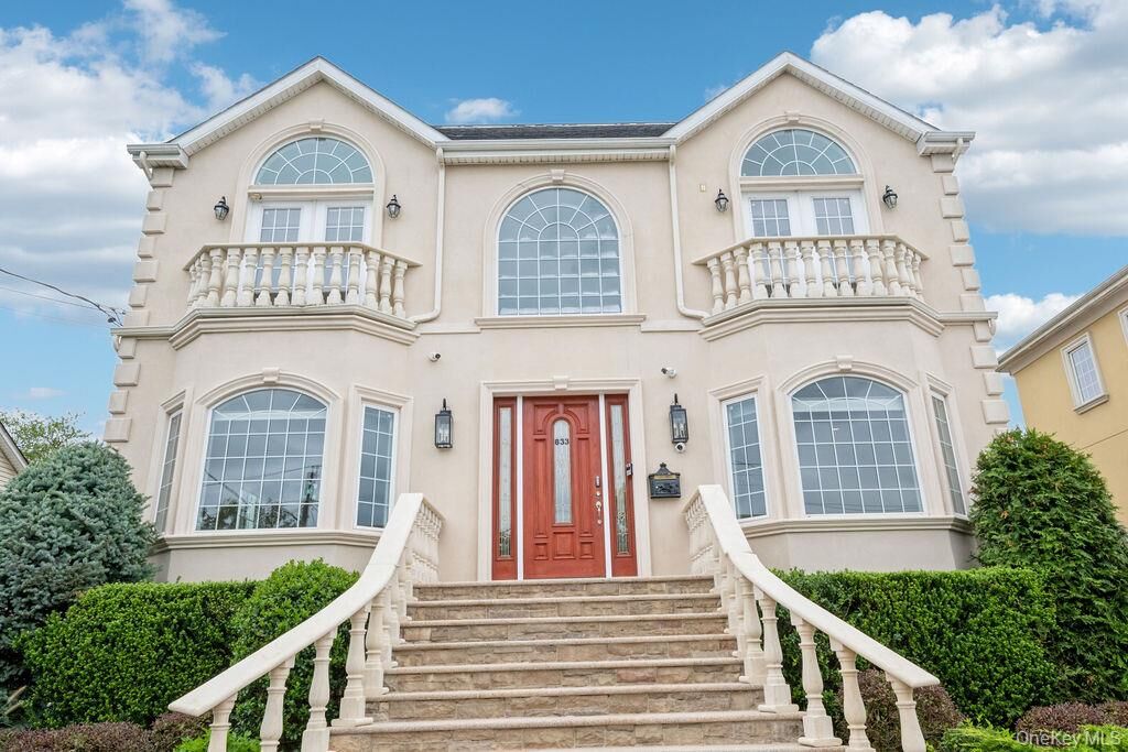 Property Photo: 833 Glen Drive NY 11598
