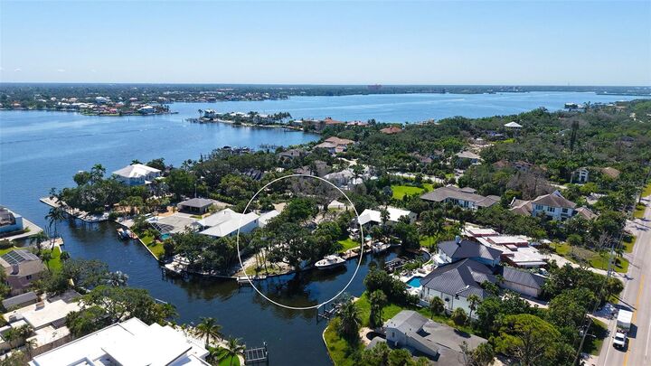 Property Photo:  1231 Starboard Lane  FL 34242 