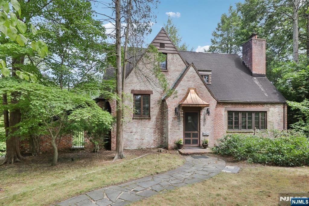 Property Photo:  773 W Saddle River Road  NJ 07423 