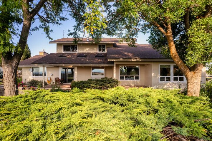 Property Photo:  547 SW Bear Drive  OR 97741 