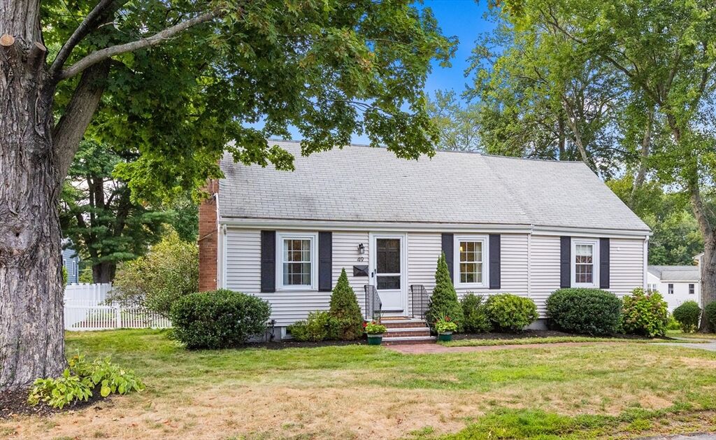 Property Photo:  49 Springvale Road  MA 01867 