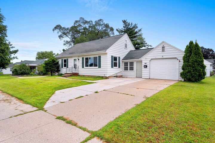 Property Photo: 564 Peters Street WI 54302