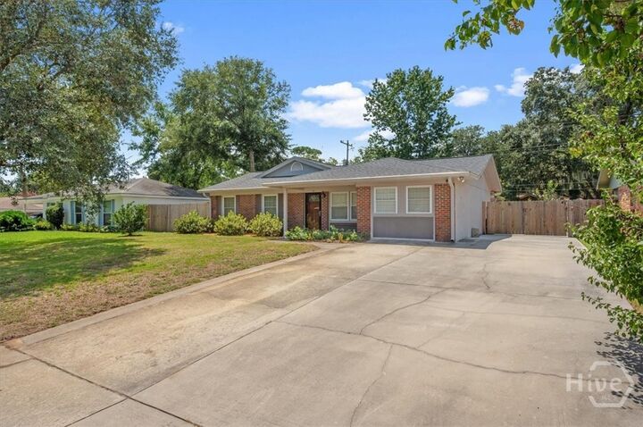 Property Photo:  5 Port Royal Drive  GA 31410 